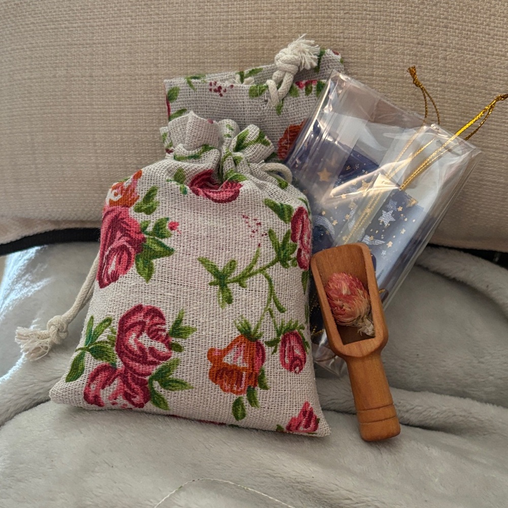 GIVVY Baccarat Bath Soak Buyers Thank You Kit